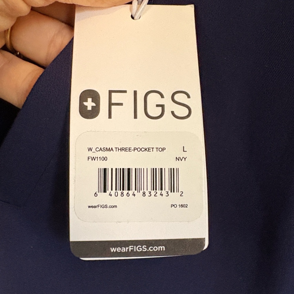 FIGS Casma Three-Pocket Scrub Top in Navy Blue Size Large NWT - Picture 6 of 11